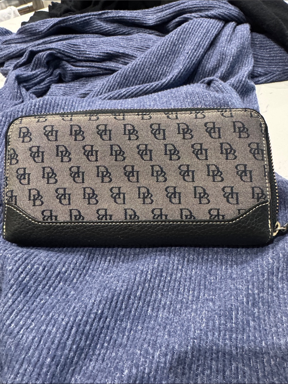 Dooney  & Bourke Monogram Zip-Around Wallet in Black and Taupe